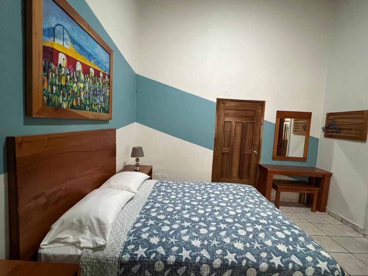 Hotel Vina Del Mar Омоа Экстерьер фото